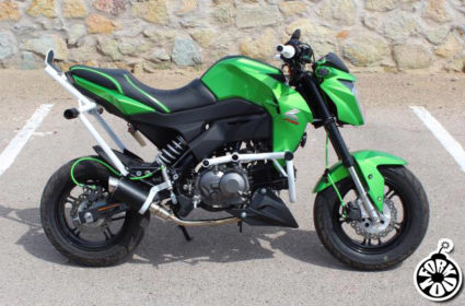 Kawasaki Z125 with Matte Black Fork You Wraps